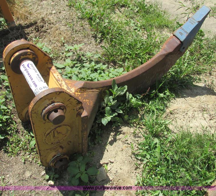 image for item G8516 Excavator ripper