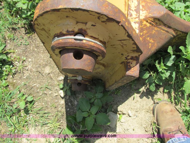 image for item G8516 Excavator ripper