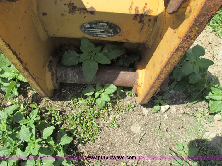 image for item G8516 Excavator ripper