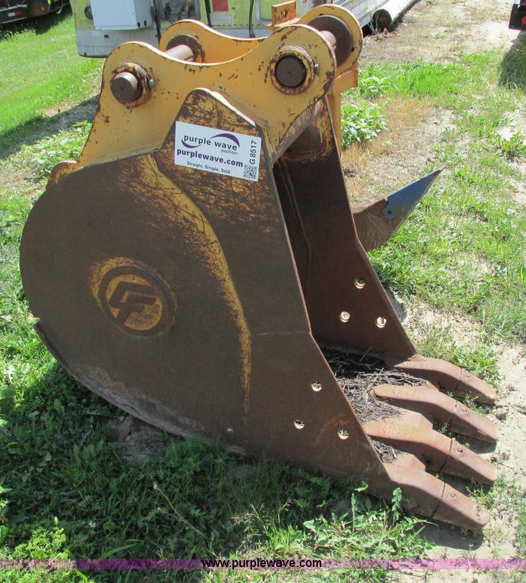 image for item G8517 Excavator bucket