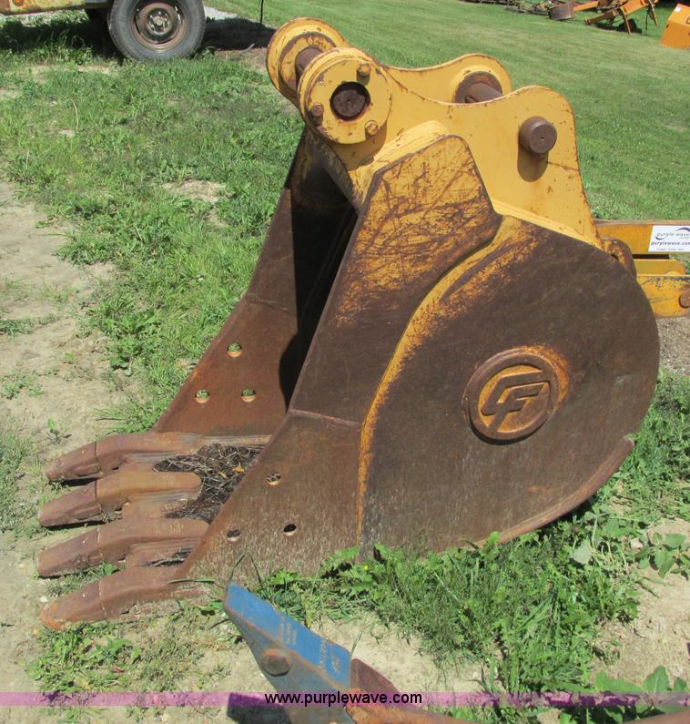 image for item G8517 Excavator bucket