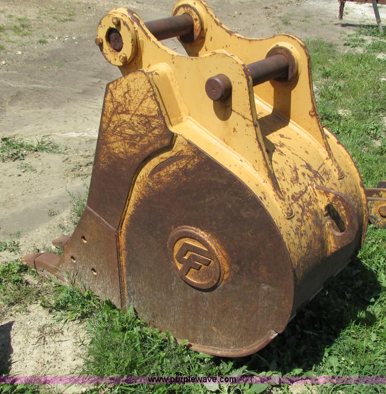 image for item G8517 Excavator bucket