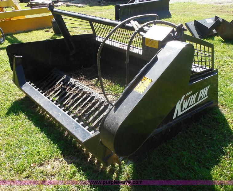 image for item G8528 Loftness Kwik-Pik rock bucket