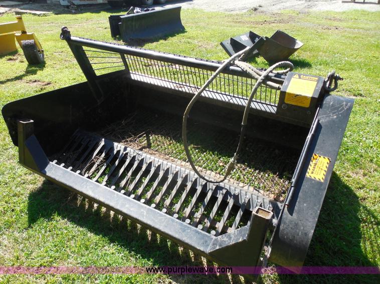 image for item G8528 Loftness Kwik-Pik rock bucket