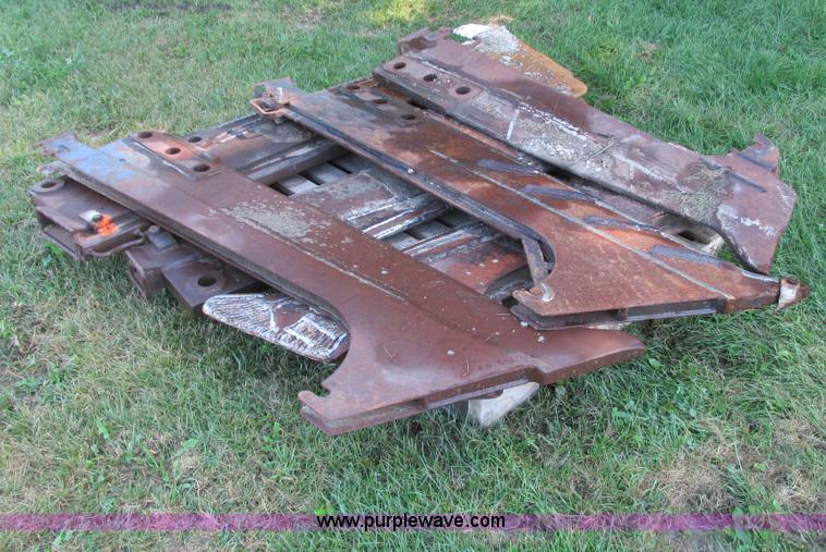 image for item G8548 (6) Case 860 plow blades