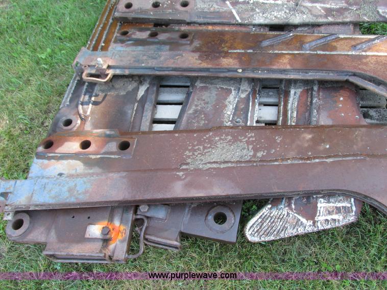 image for item G8548 (6) Case 860 plow blades