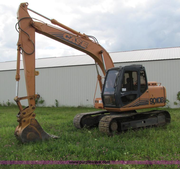 image for item G8952 1995 Case 9010B excavator