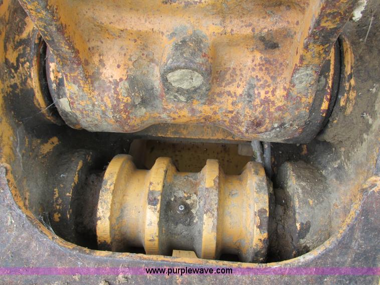 image for item G8952 1995 Case 9010B excavator