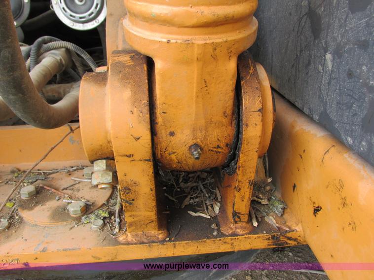 image for item G8952 1995 Case 9010B excavator