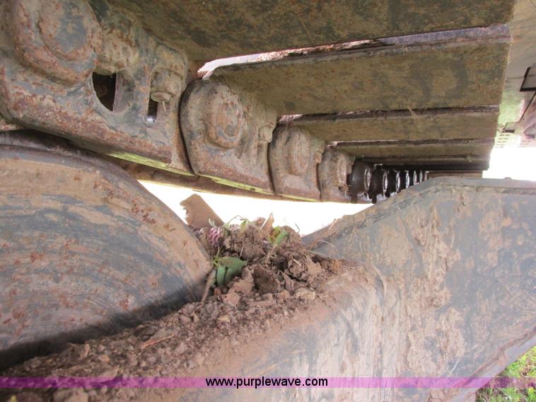 image for item G8952 1995 Case 9010B excavator