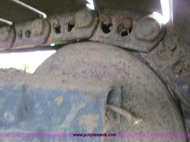 image for item G8952 1995 Case 9010B excavator