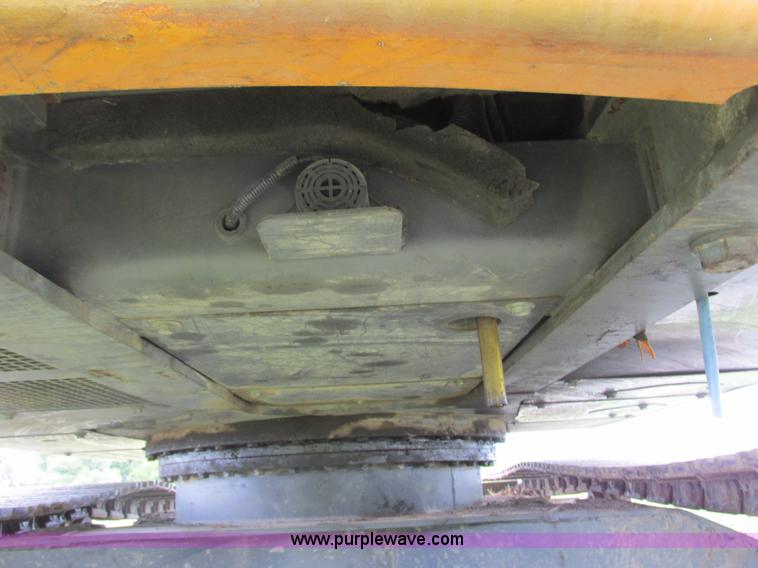 image for item G8952 1995 Case 9010B excavator