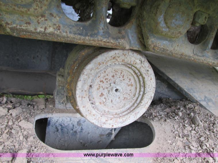 image for item G8952 1995 Case 9010B excavator