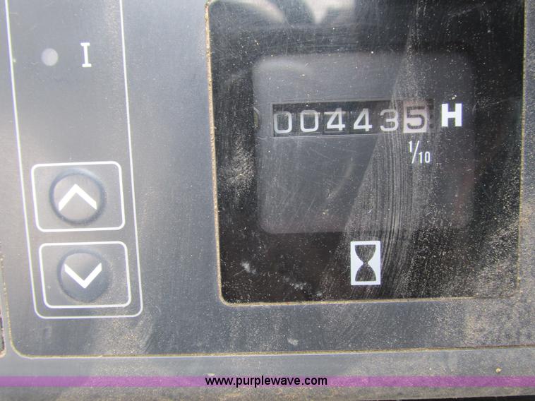 image for item G8952 1995 Case 9010B excavator