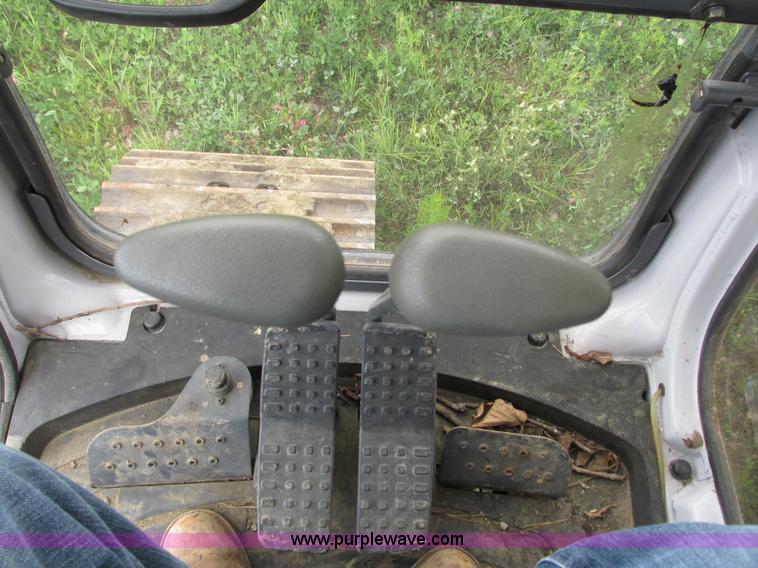 image for item G8952 1995 Case 9010B excavator