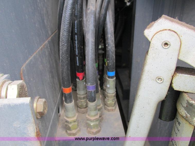 image for item G8952 1995 Case 9010B excavator