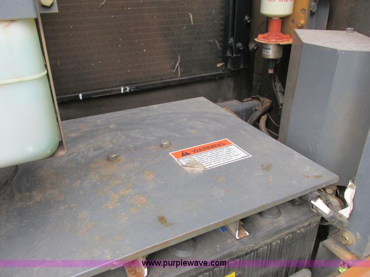 image for item G8952 1995 Case 9010B excavator