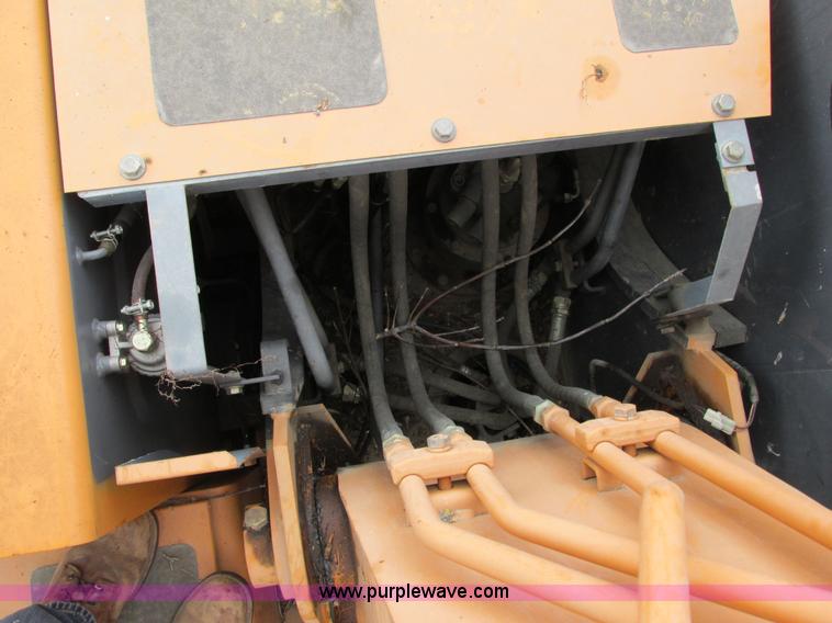 image for item G8952 1995 Case 9010B excavator