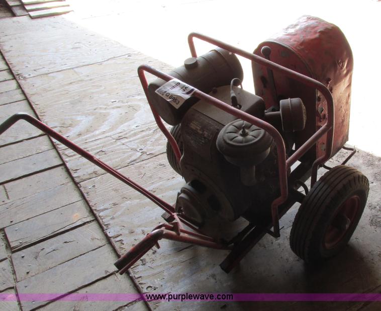 image for item G8953 Drilling mole