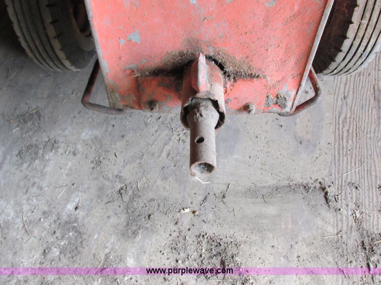 image for item G8953 Drilling mole