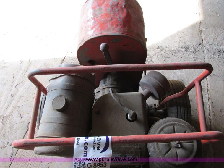 image for item G8953 Drilling mole