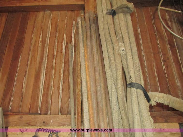 image for item G8953 Drilling mole