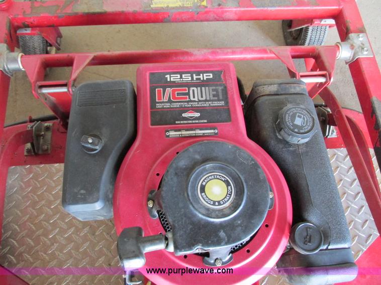 image for item G8962 Estate finishing mower