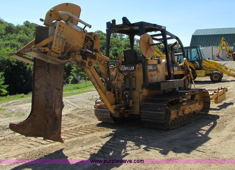 image for item G8973 1995 Caterpillar Delta D5C LGP crawler plow