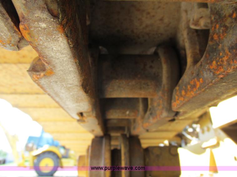 image for item G8973 1995 Caterpillar Delta D5C LGP crawler plow