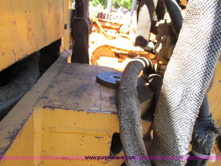 image for item G8973 1995 Caterpillar Delta D5C LGP crawler plow