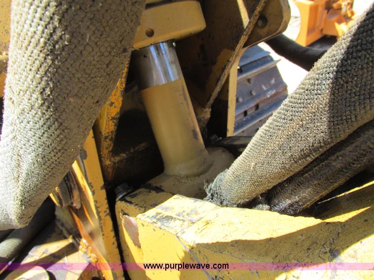 image for item G8973 1995 Caterpillar Delta D5C LGP crawler plow