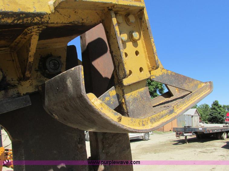 image for item G8973 1995 Caterpillar Delta D5C LGP crawler plow