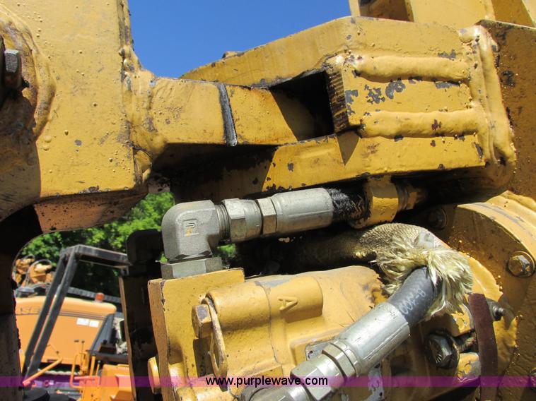 image for item G8973 1995 Caterpillar Delta D5C LGP crawler plow