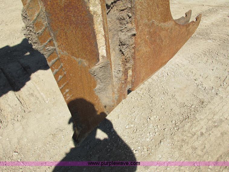 image for item G8973 1995 Caterpillar Delta D5C LGP crawler plow