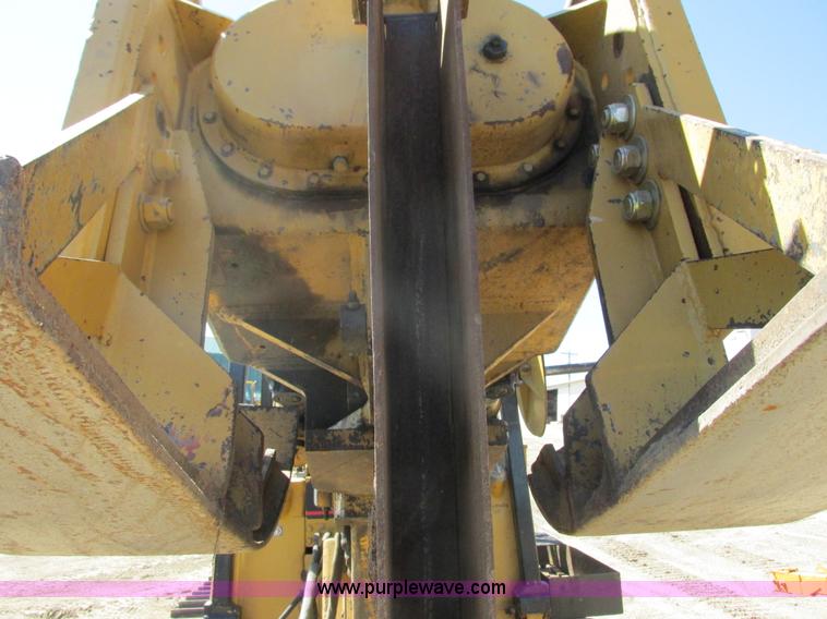 image for item G8973 1995 Caterpillar Delta D5C LGP crawler plow