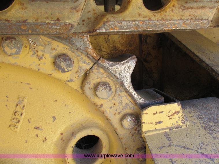 image for item G8973 1995 Caterpillar Delta D5C LGP crawler plow