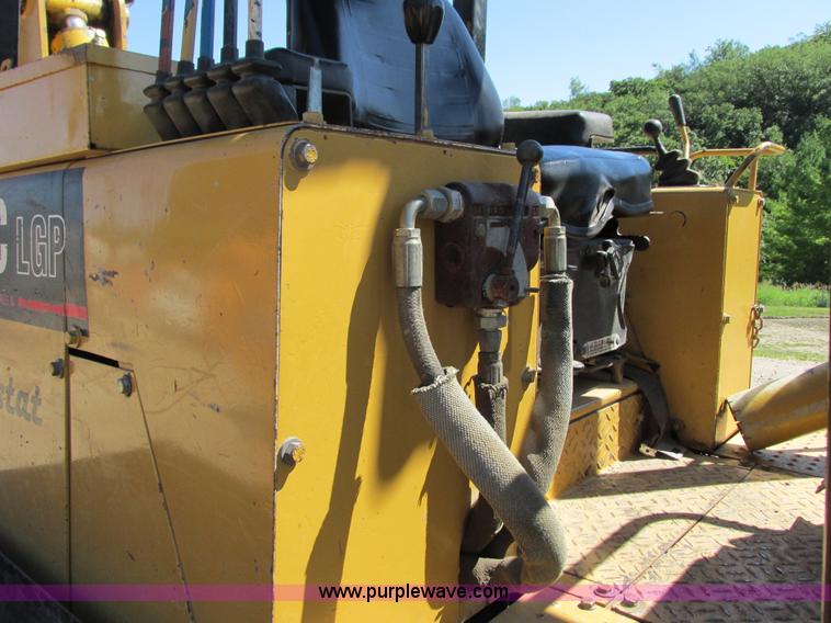 image for item G8973 1995 Caterpillar Delta D5C LGP crawler plow