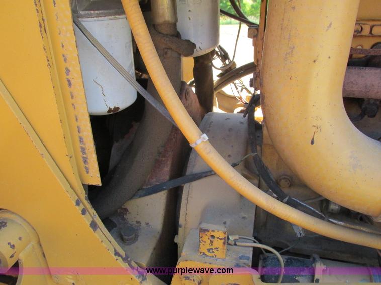 image for item G8973 1995 Caterpillar Delta D5C LGP crawler plow