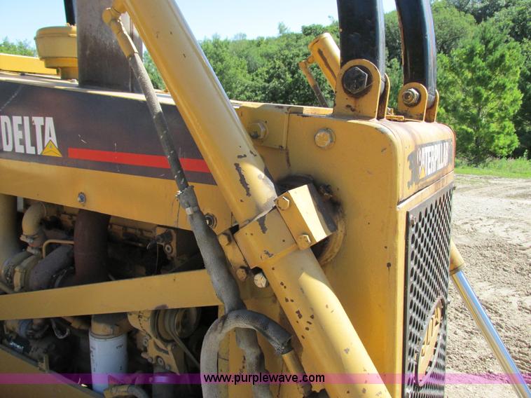 image for item G8973 1995 Caterpillar Delta D5C LGP crawler plow