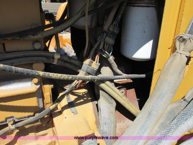 image for item G8973 1995 Caterpillar Delta D5C LGP crawler plow