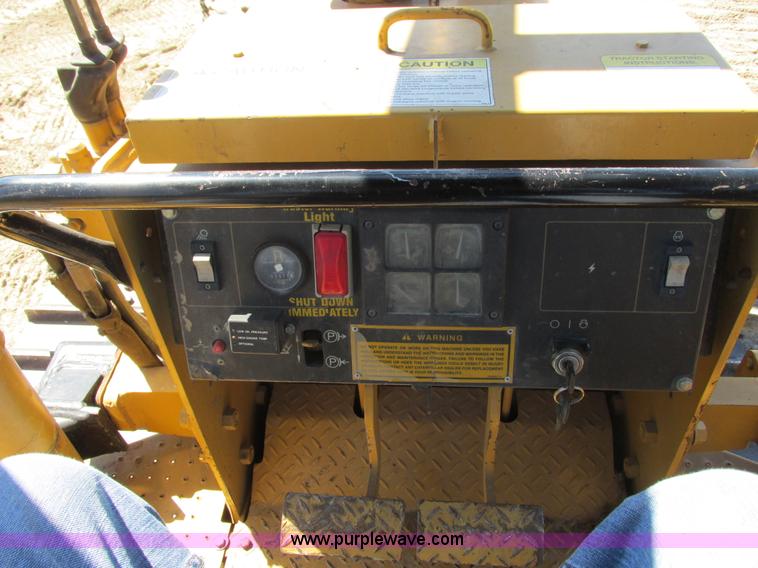 image for item G8973 1995 Caterpillar Delta D5C LGP crawler plow