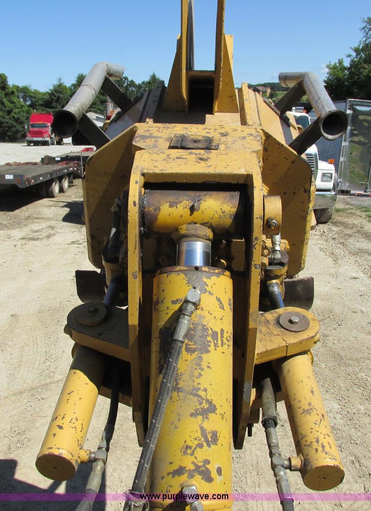 image for item G8973 1995 Caterpillar Delta D5C LGP crawler plow