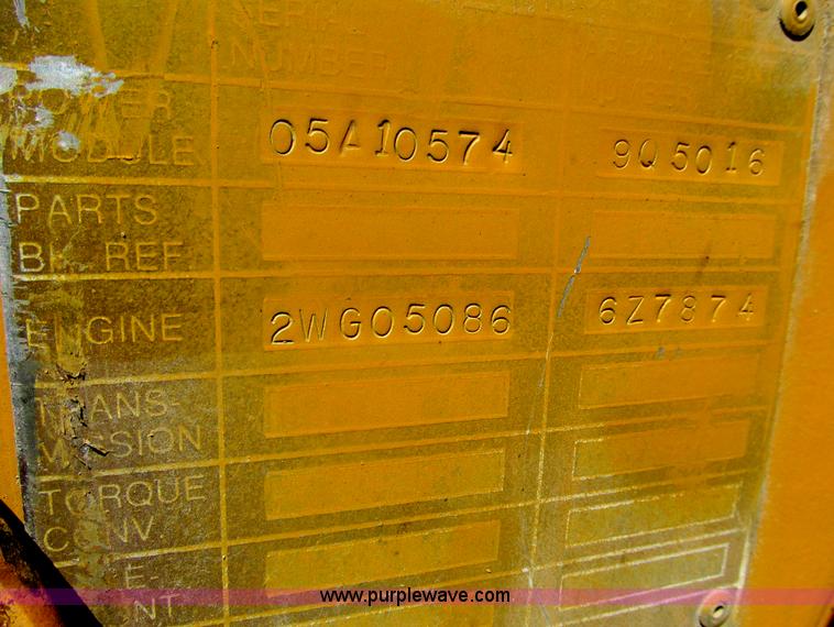 image for item G8973 1995 Caterpillar Delta D5C LGP crawler plow