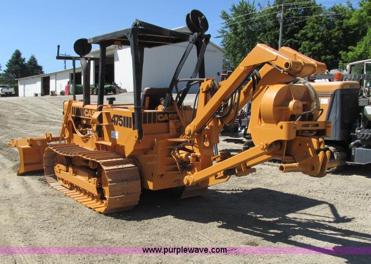 image for item G8974 Case D475 crawler plow