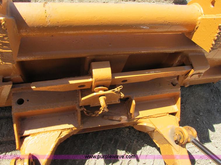 image for item G8974 Case D475 crawler plow