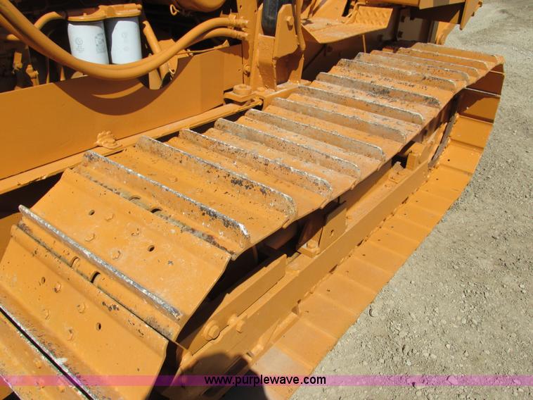 image for item G8974 Case D475 crawler plow
