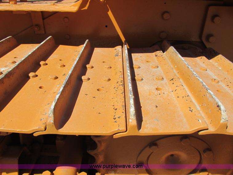 image for item G8974 Case D475 crawler plow