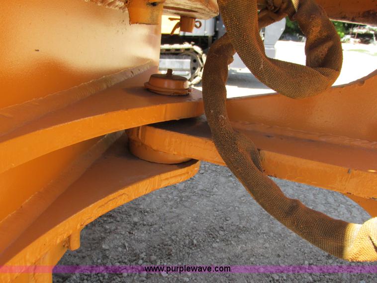 image for item G8974 Case D475 crawler plow