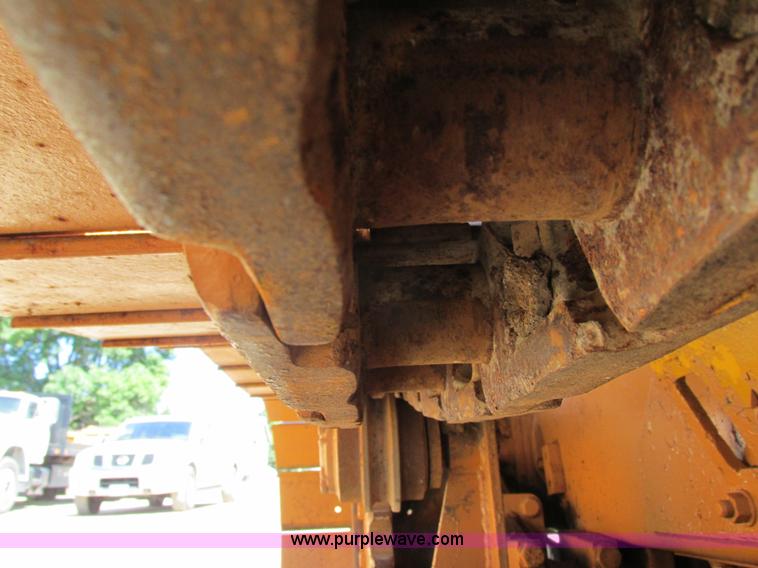 image for item G8974 Case D475 crawler plow