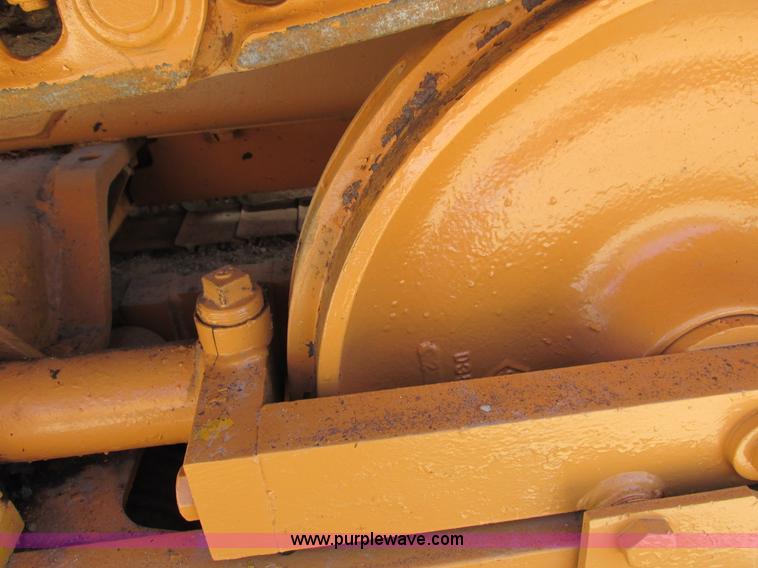 image for item G8974 Case D475 crawler plow